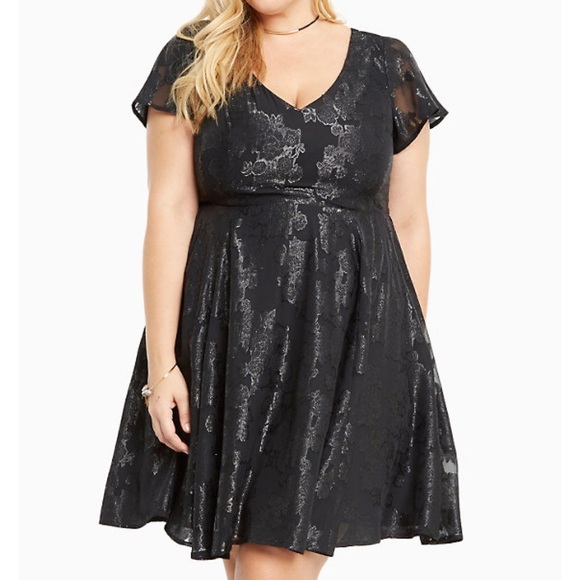 torrid Dresses & Skirts - Torrid Black Lurex Floral Chiffon Skater Dress 22